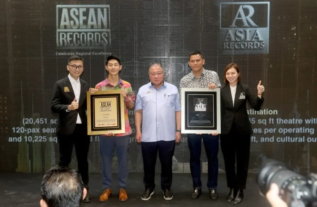 Asia's first and largest durian experience center opens.